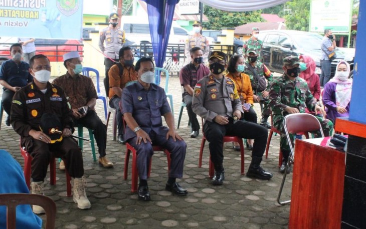 Bupati Bengkulu Tengah Dr H Ferry Ramli SH MH Saat Acara Lounching Vaksinasi Covid-19 