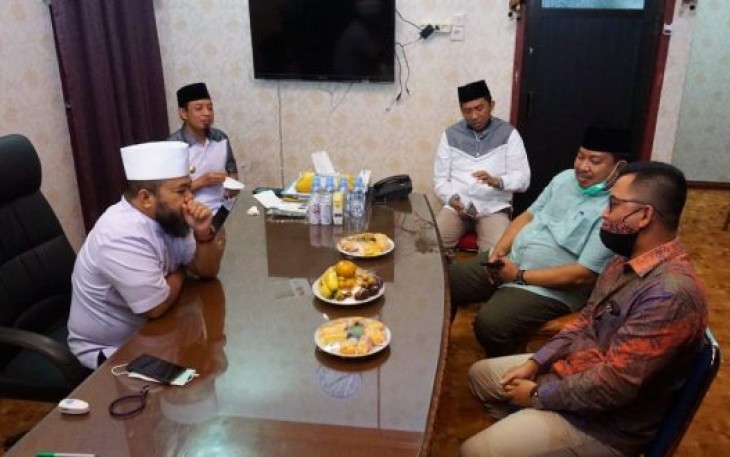 Walikota Bengkulu Helmi Hasan Saat Menerima Kunjungan Dari Pihak Asuransi Bumi Putra Muda (Bumida) Bengkulu