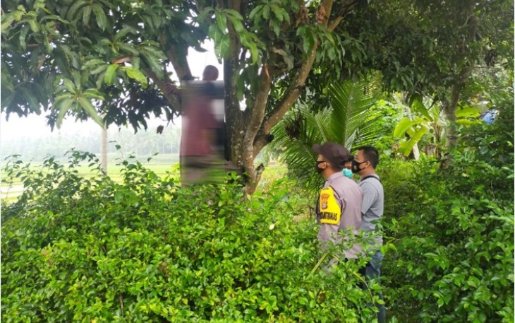 Korban Ditemukan Tewas Gantung Diri 