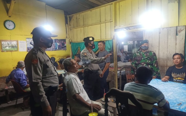 Kapolsek  Bandar Khalfah Polres Tebing Tinggi AKP S. Panjaitan Saat Melakukan Patroli Rutin