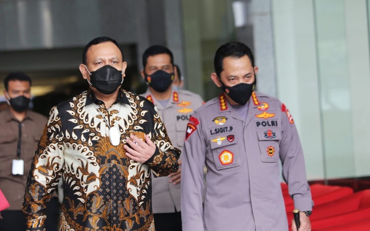Kapolri Jenderal Listyo Sigit Prabowo melaksanakan kunjungan kerja ke kantor Komisi Pemberantasan Korupsi (KPK) dalam rangka silaturahmi usai dilantik sebagai Kapolri yang baru.