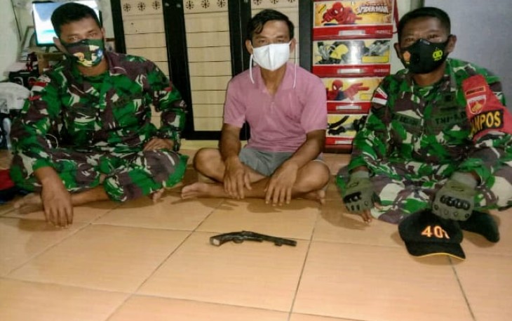 Dansatgas Pamtas Yonif 407/PK Letkol Inf Catur Irawan dalam keterangan tertulisnya di Kapuas Hulu, Kamis (11/02/21)