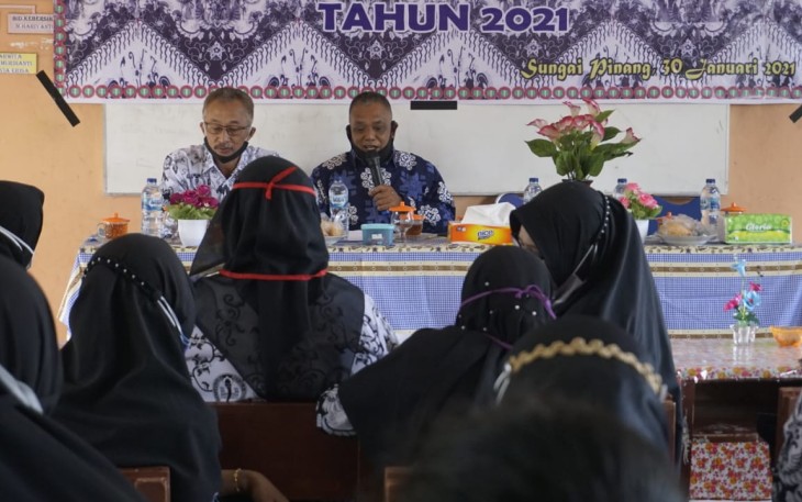 PGRI Cabang Lingga Gelar Rapat Kerja Tahunan 