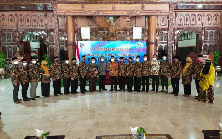 Bupati Tulungagung Kukuhkan Pengurus Dewan Pendidikan Periode 2021-2026
