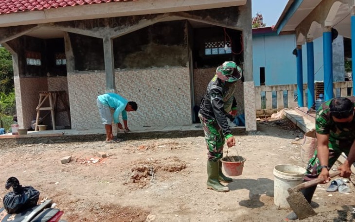 Pembangunan Sarana Air Bersih dan Tempat Wudhu