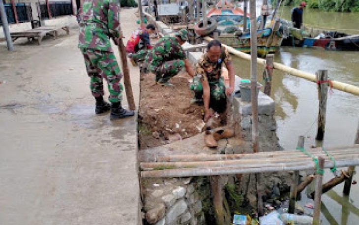 Pengerjaan Peningkatan Badan Jalan
