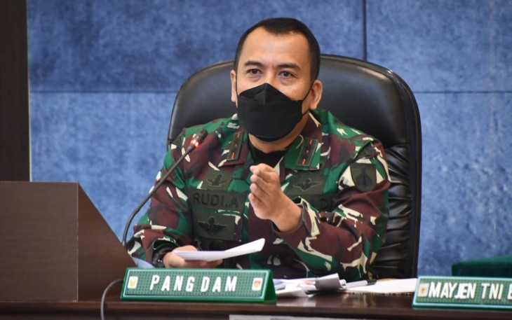 Pangdam IV/Diponegoro  Mayjen TNI Rudianto 