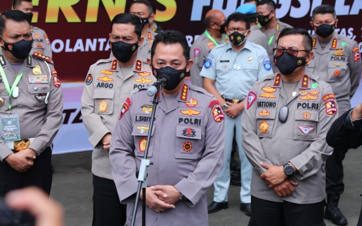 Kapolri Jenderal Polisi Listyo Sigit Prabowo membuka rapat kerja teknis (rakernis) fungsi lalu lintas (lantas) tahun 2021 di Serpong, Tangerang Selatan, Rabu (10/3/2021). 