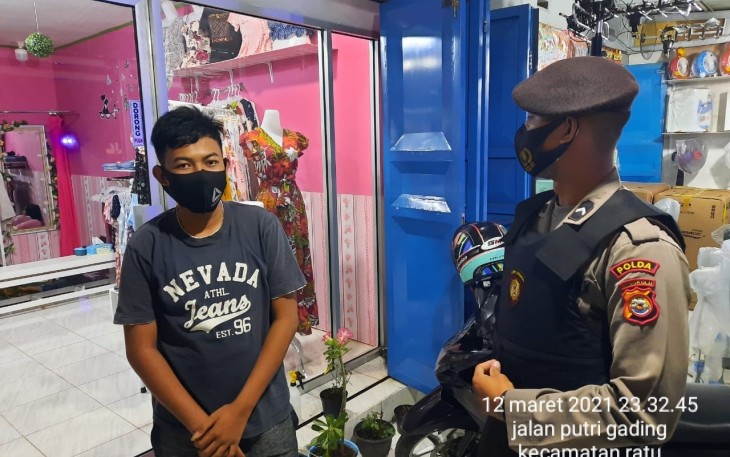 Tingkatkan Patroli Samapta Polda Bengkulu Imbau Prokes di Malam Hari