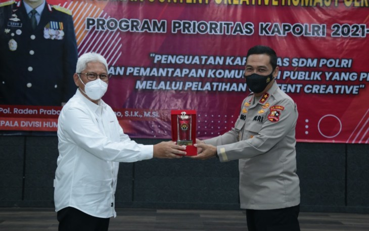 100 hari program prioritas Kapolri Jenderal Listyo Sigit Prabowo, Divisi Humas Polri menggelar pelatihan konten kteatif bagi personel Humas di seluruh Indonesia