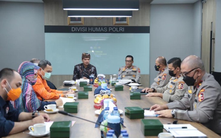 Komisi Penyiaran Indonesia (KPI) melakukan audiensi dengan Kapolri Jenderal Listyo Sigit Prabowo yang diwakili oleh Kadiv Humas Polri Irjen Argo Yuwono
