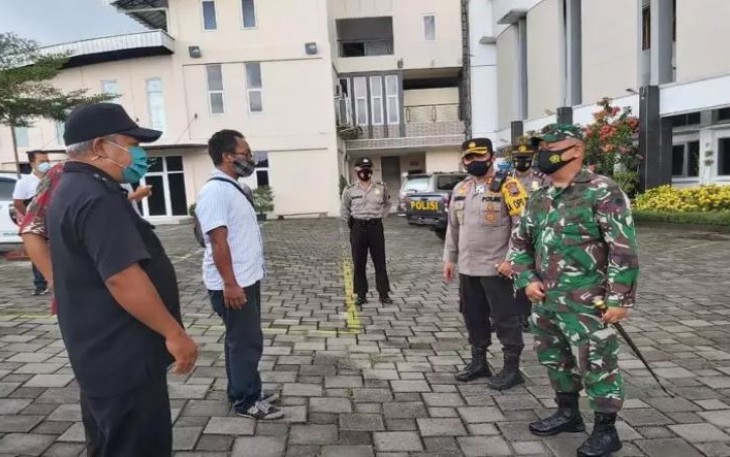 TNI-Polri di Salatiga Perketat Pengamanan Gereja