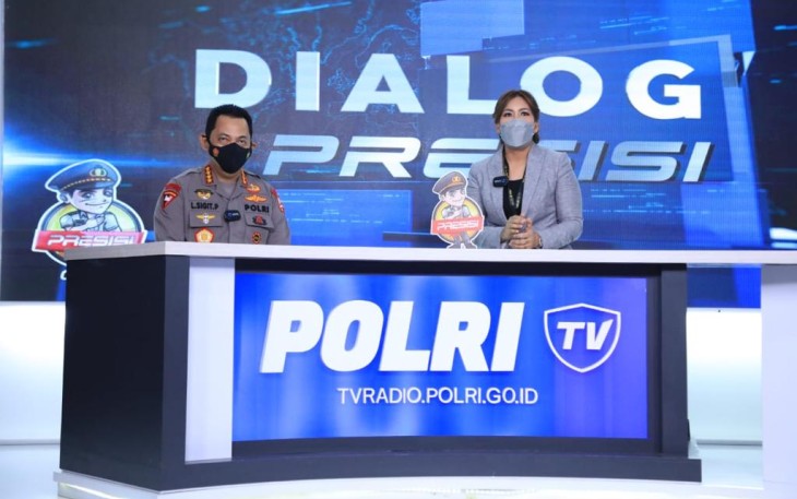 Kapolri Jenderal Listyo Sigit Prabowo resmi malaunching Polri TV dan Radio di Gedung Divisi Humas Polri, Jalan Trunojoyo, Senin (12/4). 