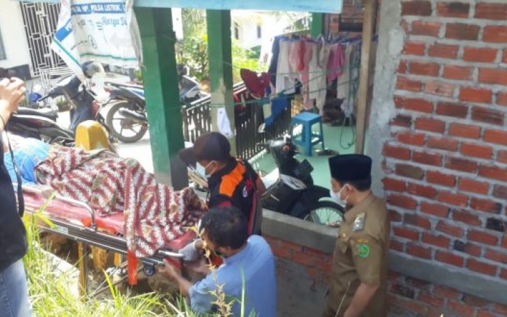 Wawali Dedy Bantu Biaya Pengobatan Hingga Ambulans Gratis Untuk Yurmini