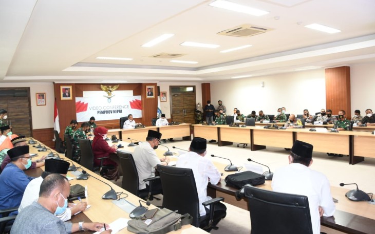 Danrem 033 Wira Pratama Hadiri Undangan Rapat Percepatan Vaksinasi Covid-19