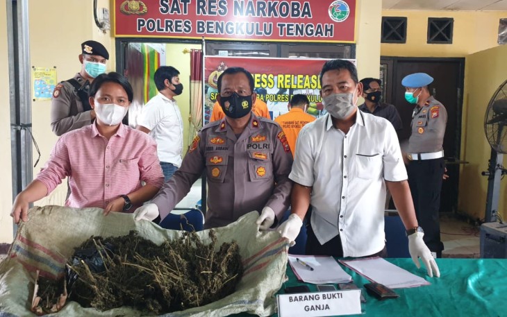 Wakapolres Benteng Kompol Abdu Arbain Didampingi Kasat Resnarkoba AKP Budimansyah SSos