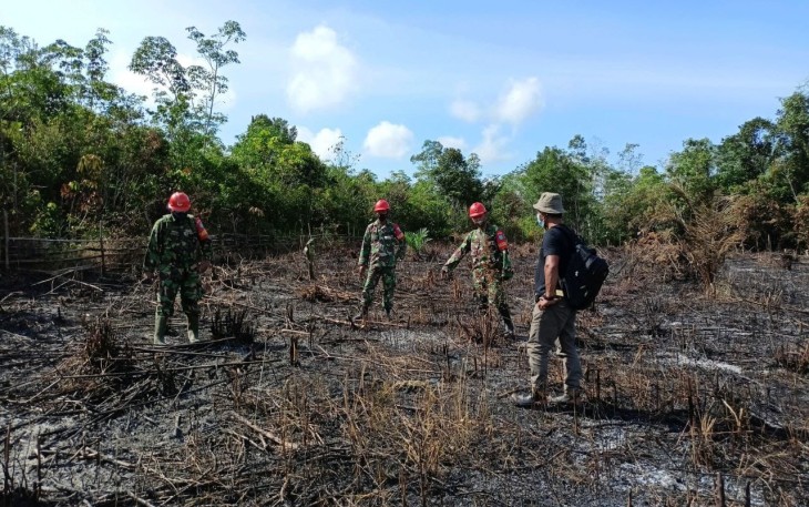 Koramil Mempah Hulu dengan Reaksi Cepat Mendatangi Lokasi Titik Api