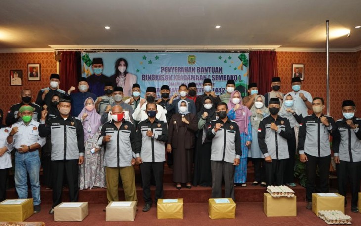 RT/RW se-Kota Tanjung Pinang Terima Bingkisan dari Pemkot 