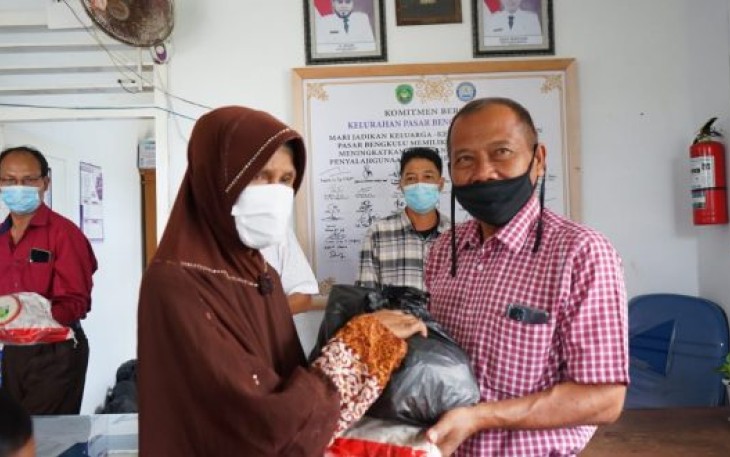 Pemkot Berbagi Paket Ramadan Untuk Kaum Duafa dan Fakir Miskin