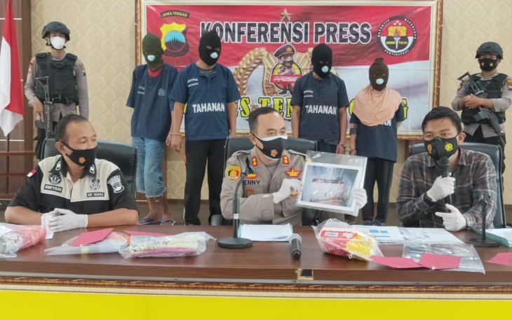 Kapolres Temanggung, AKBP Pol Benny Setyowadi, SIK., MSI., melalui Kasat Reskrim Polres Temanggung, AKP Pol Setyo Hermawan, S.I.K, M.A., dalam keterangan Pers di Mapolres Temanggung, Rabu siang (19/5/21).
