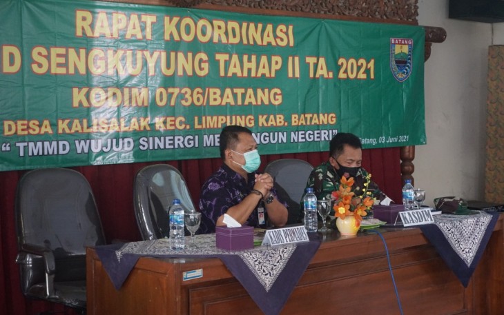 Kodim 0736/Batang menggelar rapat koordinasi (Rakor) bersama Dinas Pemberdayaan Masyarakat dan Desa (Dispermades) di Aula Dispermades Kabupaten Batang, Kamis (3/6/21)