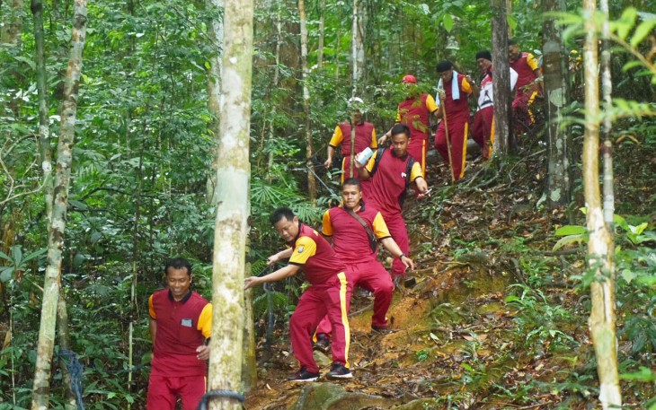 Kapolres Beserta Anggota Lakukan Ekspedisi Pendakian Gunung Bintan