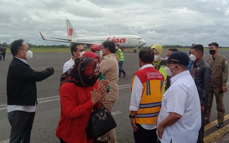 Anggota Komisi V Dewan Perwakilan Rakyat Republik Indonesia meninjau infrastruktur di Kabupaten Bengkulu Utara, Provinsi Bengkulu. Dipimpin oleh Hj Sadarestuwati, SP, MMA, kunjungan bertujuan melihat langsung kondisi infrastruktur di Bumi Ratu Samban