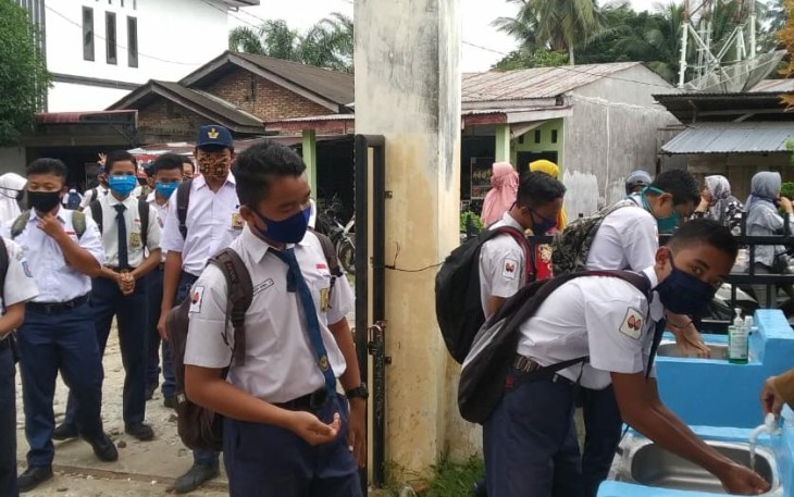 Siswa sekolah di Kabupaten Aceh Singkil
