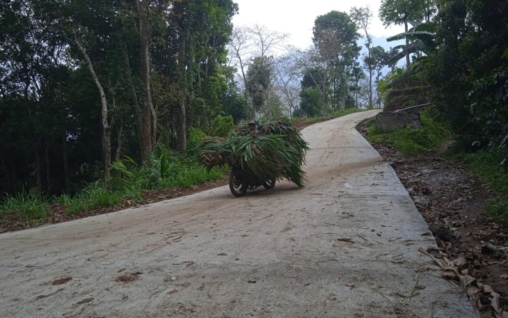  Jalan yang Licin di Sulap Satgas TMMD 112 Kodim 0818