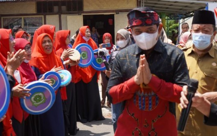 Sambutan Warga Kelurahan Pondok Besi Bikin Wawali Merasa Tersanjung