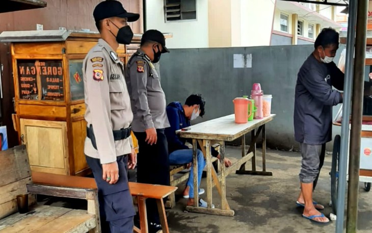 Patroli Polsek Malausma Ajak Masyarakat Terapkan Prokes Di Masa Pandemi