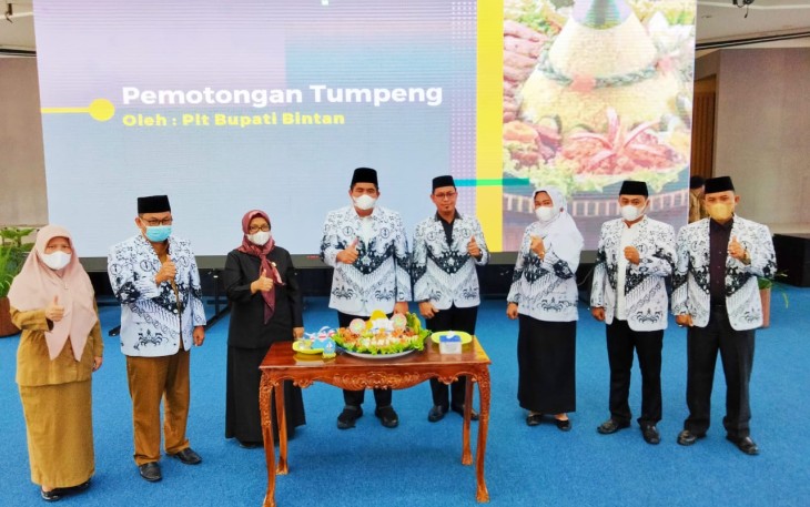 Tasakuran Peringatan HUT PGRI Ke-76 dan HGN 2021 Kabupaten Bintan 