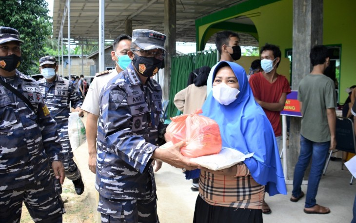 TNI AL Lantamal IV Kembali Gelar Serbuan Vaksin Covid -19 Tahap II  Di Kampung Bahari Nusantara