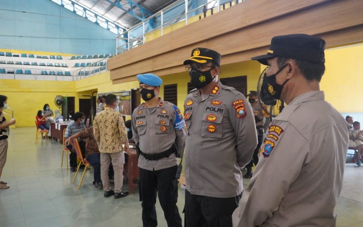 Polres Tebing Tinggi Bekerjasama Dengan Pemkot Tebing Tinggi Gelar Vaksinasi Massal