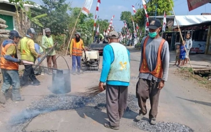 Dinas PU Bina Marga Gerak Cepat Lakukan Perbaikan Jalan Berlubang