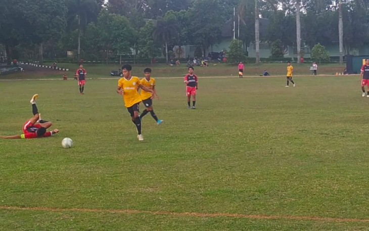 Laga Tandang Ujicoba Persika Karanganyar Melawan AFA FC Malang