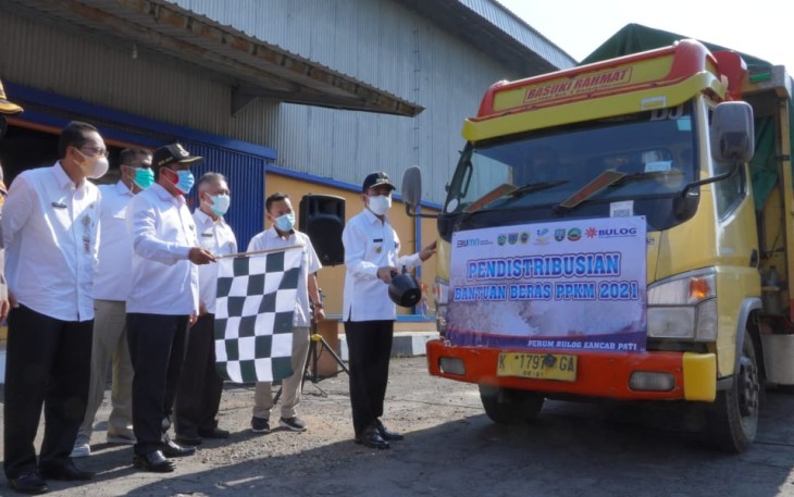 Bupati salurkan bantuan beras dari Kemensos