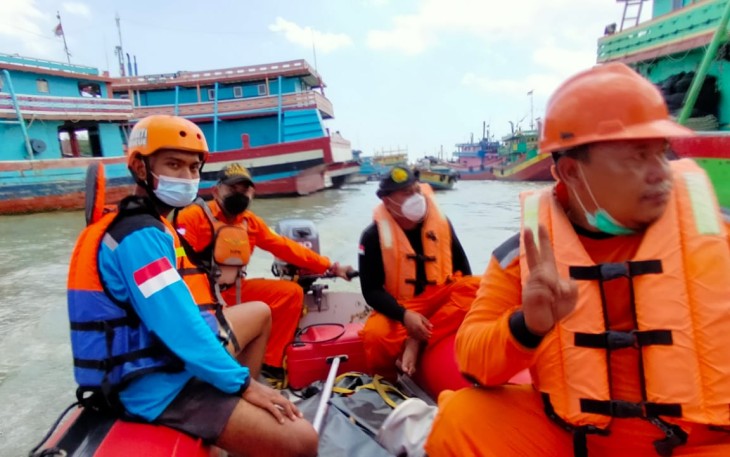 Pencarian korban tenggelam di sungai Silugonggo