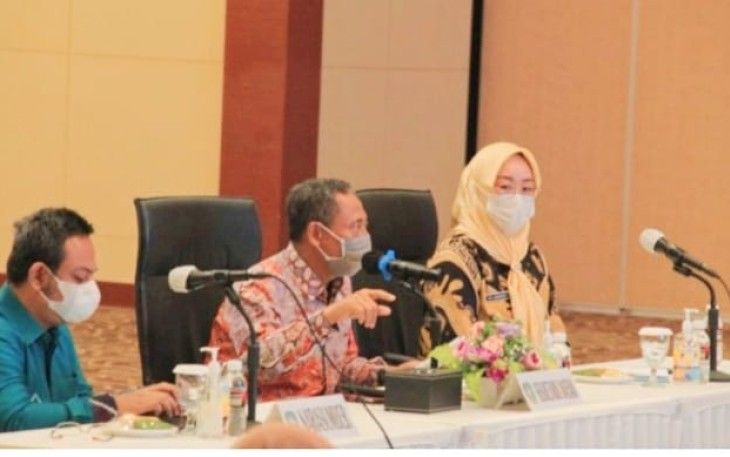 Pj. Sekdaprov Kepri H. Lamidi 