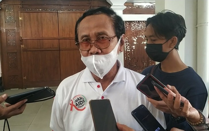  Ketua Komisi Penanggulangan AIDS  (KPA) Kabupaten Karanganyar, Jatmiko.