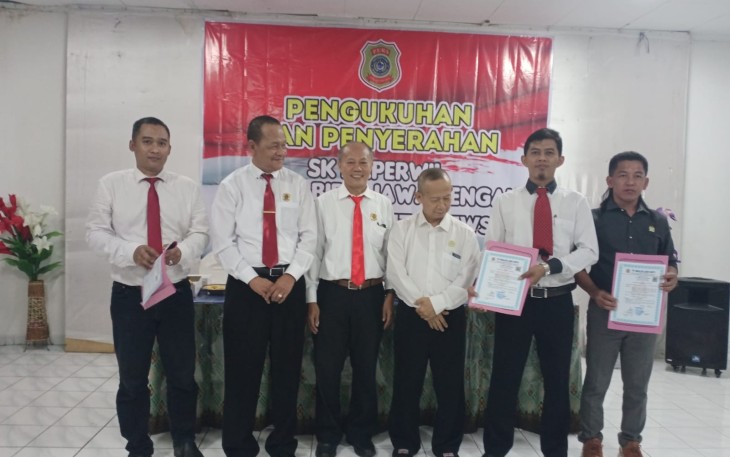 Wartawan Bersatu (WB) menghadiri acara pengukuhan dan penyerahan SK Kaperwil dan Kabiro Jawa Tengah Media Realita di Hotel Com In di Bandungan