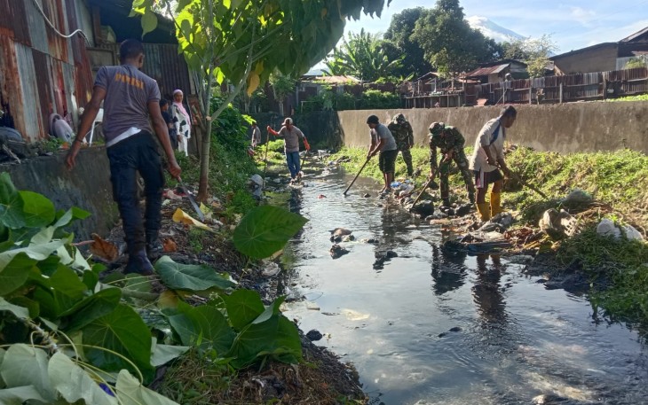 Pembersihan sungai Barangka