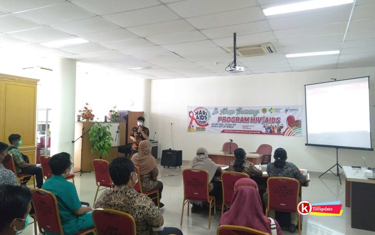 In House Training Program HIV/AIDS RSUD Mardi Waluyo Kota Blitar Tahun 2021 (foto : Faisal NR / Klikwarta.com)