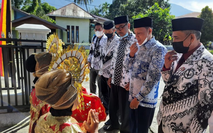 Wakil Bupati Kabupaten Pasaman Sabar AS membuka secara resmi acara Workshop Persatuan Guru Republik Indonesia