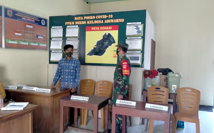 Babinsa monitoring PPKM di wilayah binaan