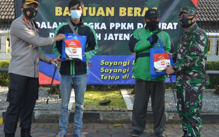 Serbuan Bantuan Sosial Berjuang Bersama Melawan Covid