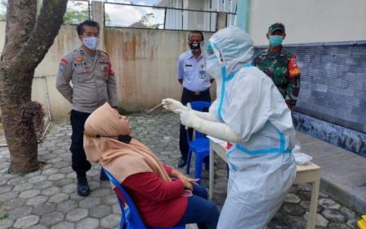 Pelaksanaan 3T untuk warga terkontak Covid-19