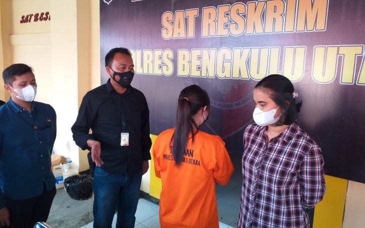 Seorang Ibu Rumah tangga berhasil; ditangkap personil Sat Reskrim Polres BU Karena menggelapkan satu unit mobil rental.