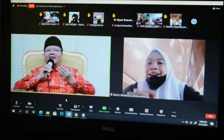 Gubernur Minta Siswa SMK/SMA Tetap Semangat Belajar dan Berprestasi di Masa Pandemi COVID-19