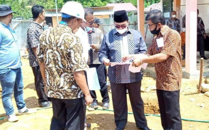 Bupati Benny Utama Tinjau Proyek Daerah Pinggir